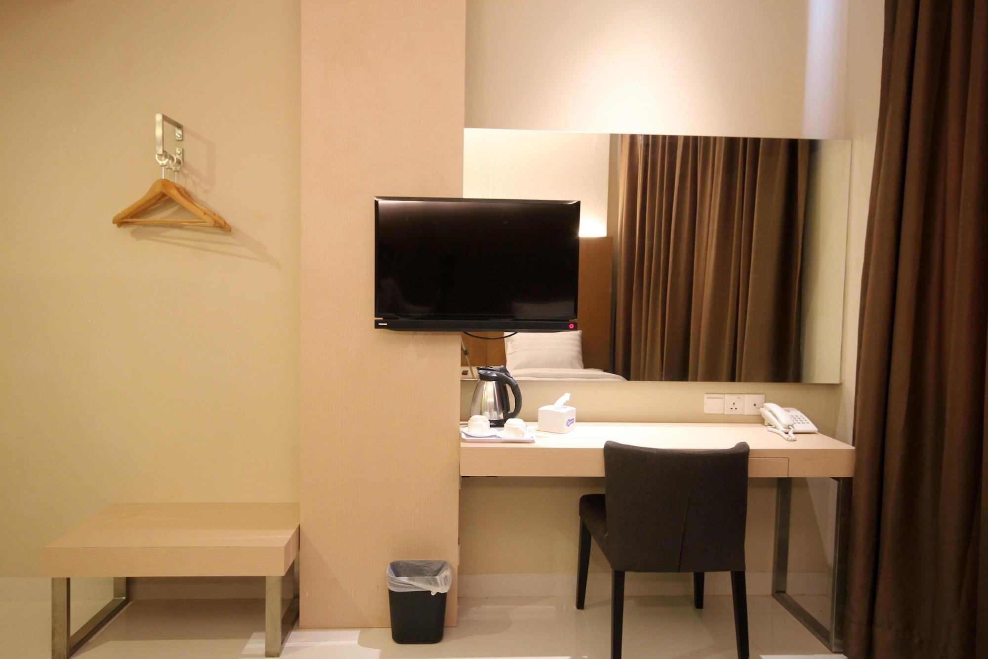 Os Hotel Airport Batam Luaran gambar