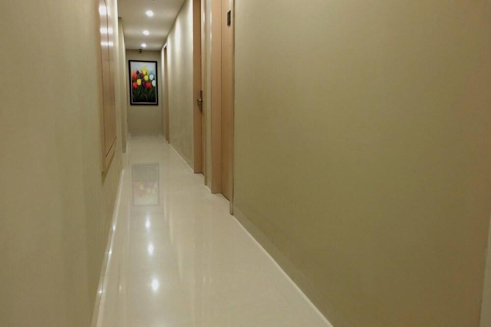Os Hotel Airport Batam Luaran gambar