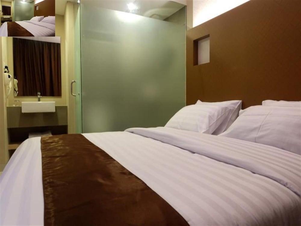 Os Hotel Airport Batam Luaran gambar