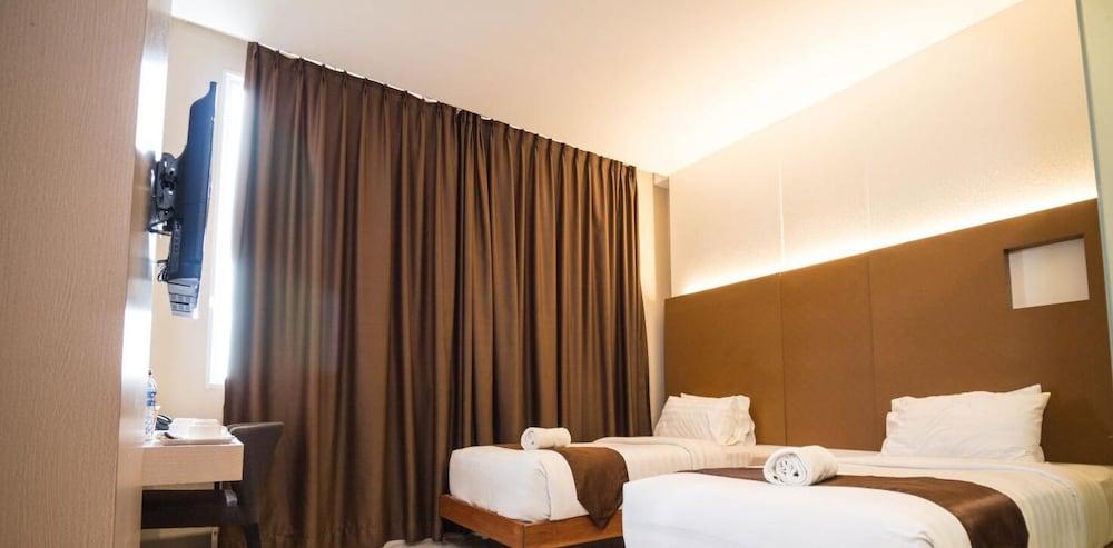 Os Hotel Airport Batam Luaran gambar