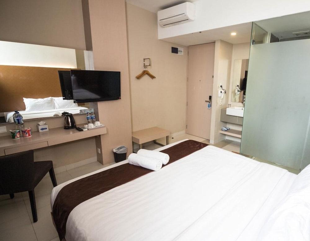 Os Hotel Airport Batam Luaran gambar